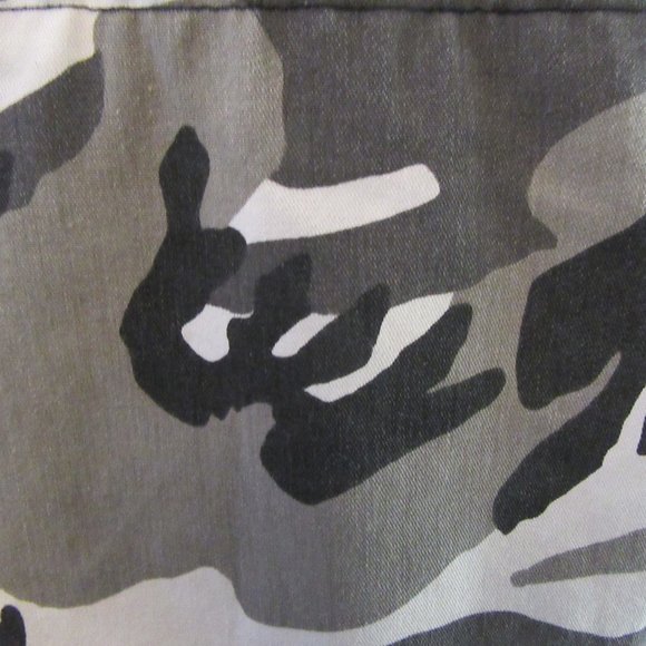 Camouflage / Black, White, Gray / Hunting / Parka / Jacket - Picture 15 of 15